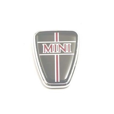 Badge de capot mini rouge sur fond gris